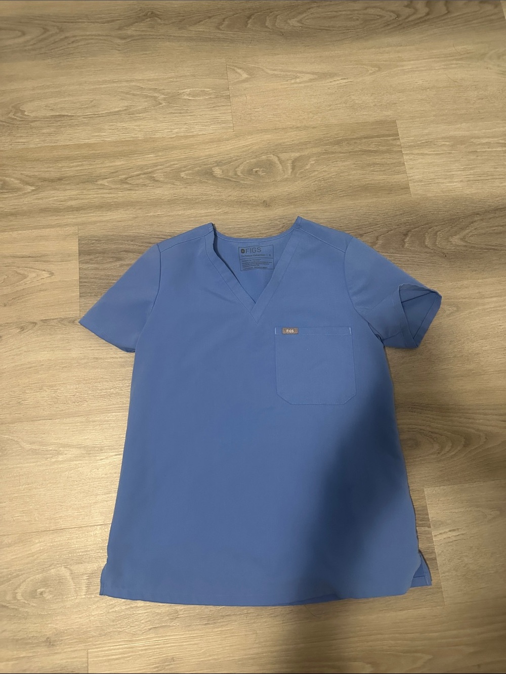 Figs womens Periwinkle V-Neck Scrub Top